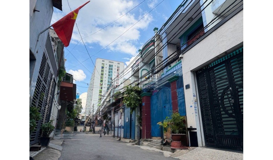 Bán Đất phan văn hớn q12 [ 6 x28 ] hxh 10,8 tỷ