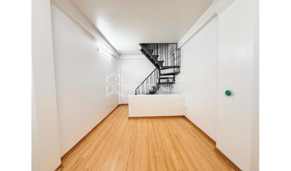 NHÀ ĐẸP GẦN KIM MÃ – GIANG VĂN MINH | 34M² x 4 TẦNG | Ở – VĂN PHÒNG – KINH DOANH
