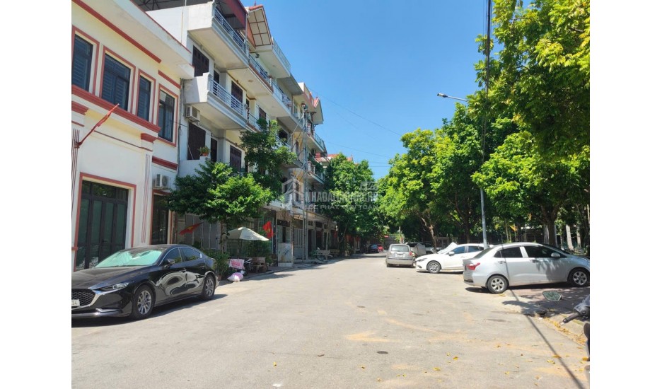 BÁN GẤP NHÀ TRUNG TÂM TP BẮC GIANG – GẦN VƯỜN HOA NGUYỄN DU – GẦN 100M2