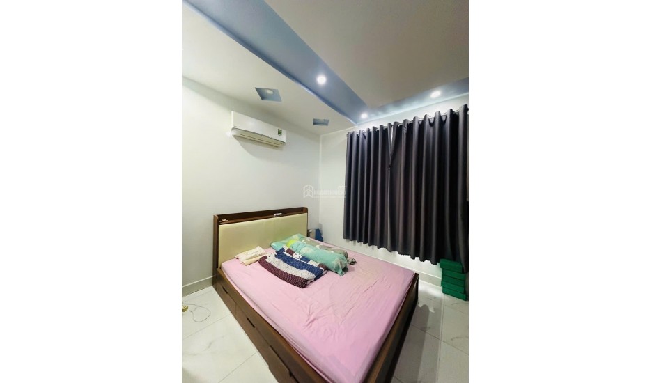 CHỦ HẠ GIÁ 300 TRIỆU – NHÀ 4 TẦNG, 4PN, Ô TÔ NGỦ TRONG NHÀ, HẺM THÔNG 5M, SỔ HỒNG HOÀN CÔNG ĐỦ – NGAY CV LÀNG HOA GÒ VẤP, CHỈ 6,69 TỶ!