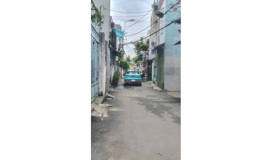 Cho thuê nhà 9tr, hẻm xe hơi ngay cổng ĐH Văn Lang - Gò Vấp