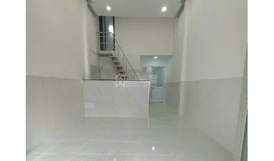 Cho thuê nhà 9tr, hẻm xe hơi ngay cổng ĐH Văn Lang - Gò Vấp