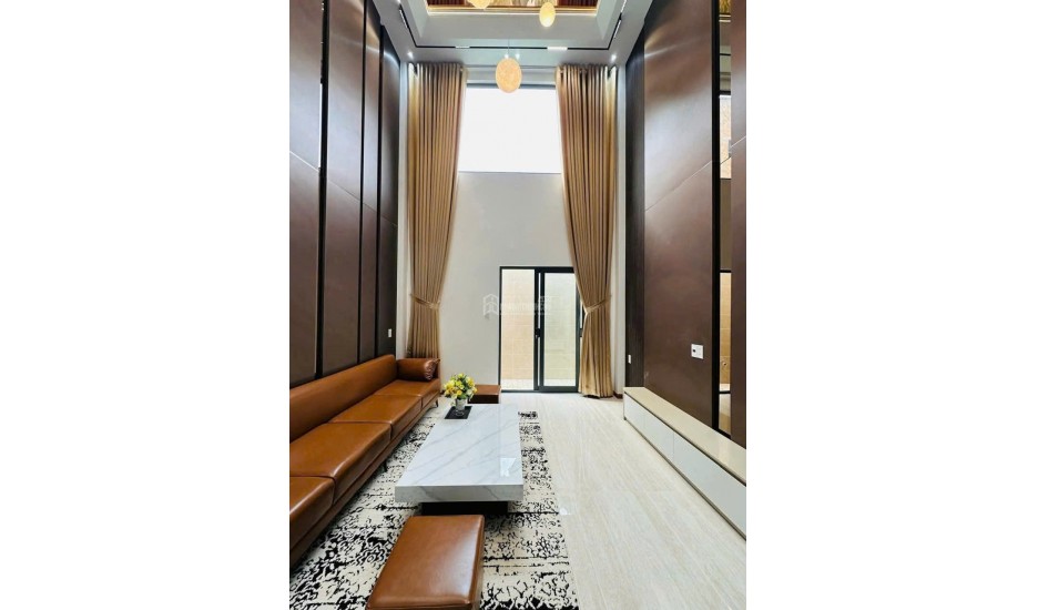 (HIẾM) Bán nhà NGUYỄN THỊ THẬP, 75M2, ô tô đậu cửa, giá 4,9 tỷ