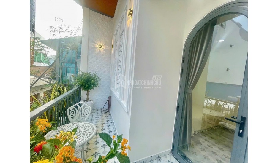 Bán nhà gần Nguyễn Thị Thập, hẻm XH, ngang 6m, 72m2, 3 tầng, giá 4,5 tỷ