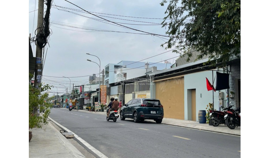 Bán gấp nhà mặt tiền Đặng Thúc Vịnh, Đông Thạnh, Hóc Môn, 535m2, giá 17.9 tỷ, sổ hồng riêng. LH: 0961725738