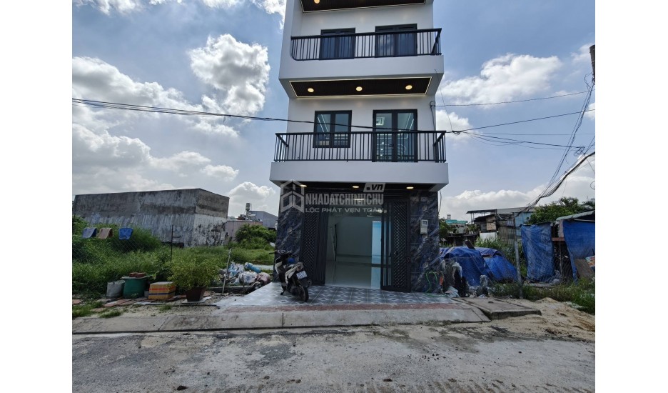 BÁN NHÀ ĐẸP LÊ VĂN KHƯƠNG – GARA Ô TÔ TRONG NHÀ – GIÁ NHỈNH 6 TỶ