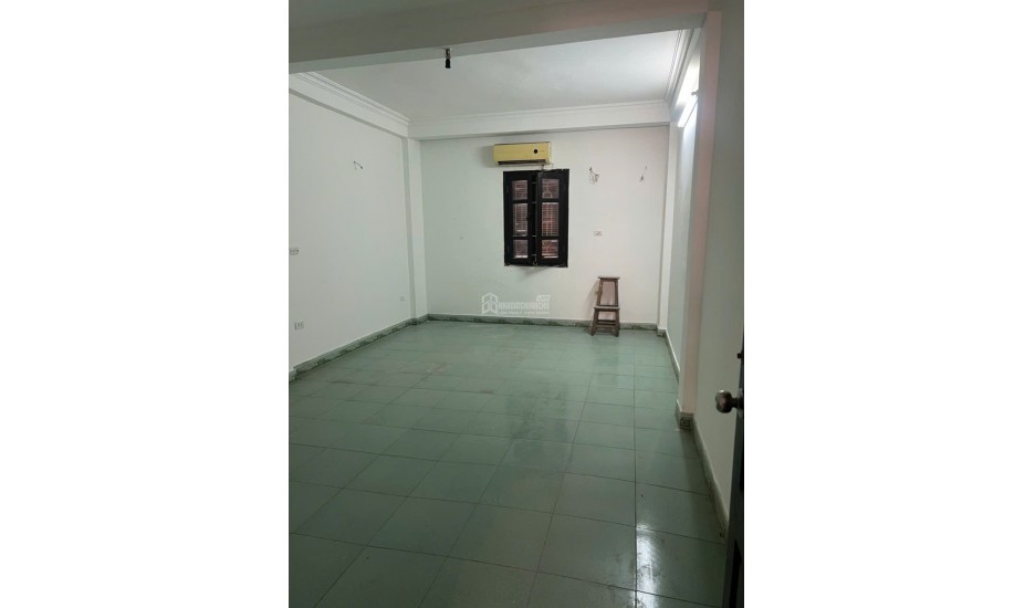 Cần cho thuê nhà 55m2 x 3 tầng ngay ngã 3 Xa La, Hà Đông