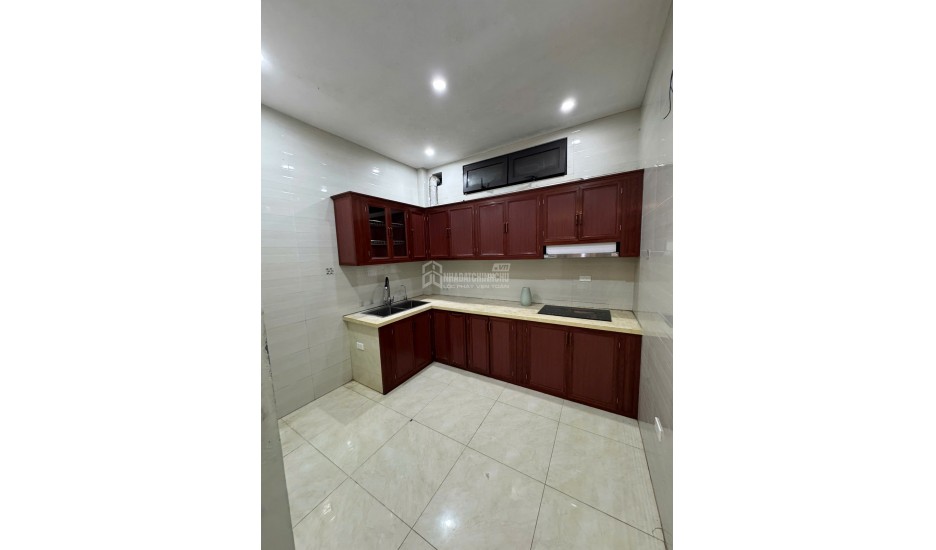 Chính chủ cho thuê nhà số nhà 51 ngõ 115 phố Núi Trúc, Ba Đình, Hà Nội