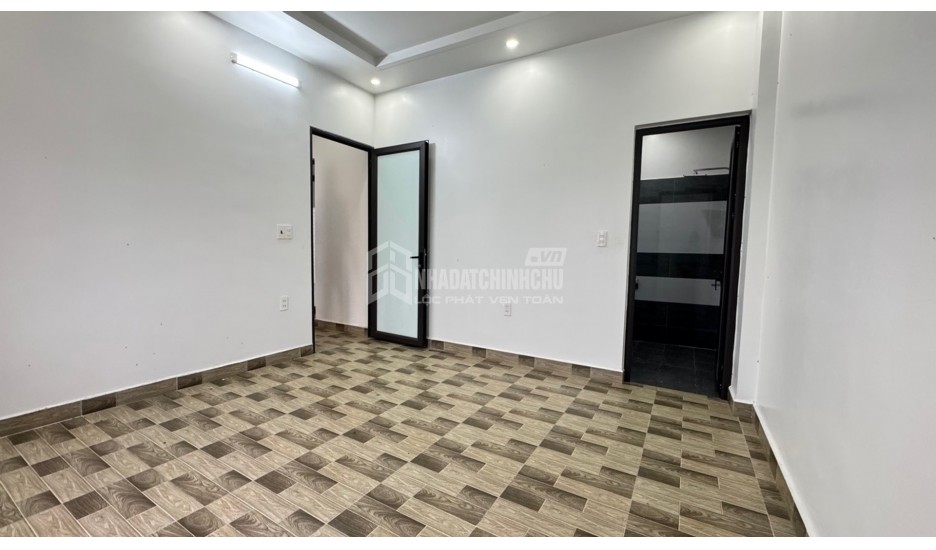 NHÀ 3 TẦNG - NGÕ Ô TÔ ĐỖ CỬA - 3 NGỦ KHÉP KÍN - 2,35đ