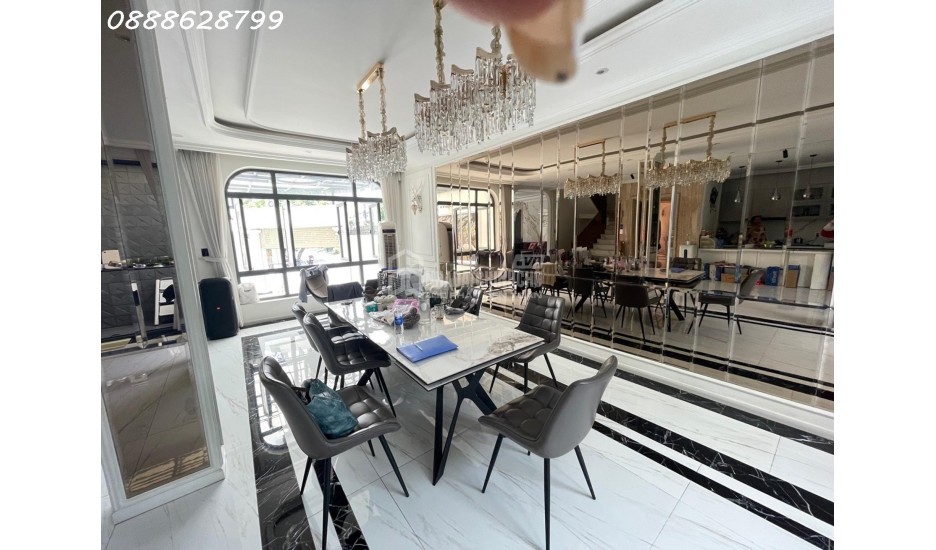 biệt thự lô góc kdc bình hưng – 4 tầng sang trọng – full nội thất cao cấp – giảm còn 21 tỷ