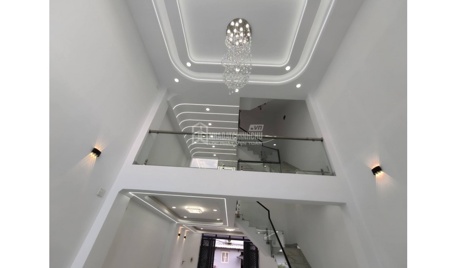 BÁN NHÀ ĐẸP LÊ VĂN KHƯƠNG – GARA Ô TÔ TRONG NHÀ – GIÁ NHỈNH 6 TỶ