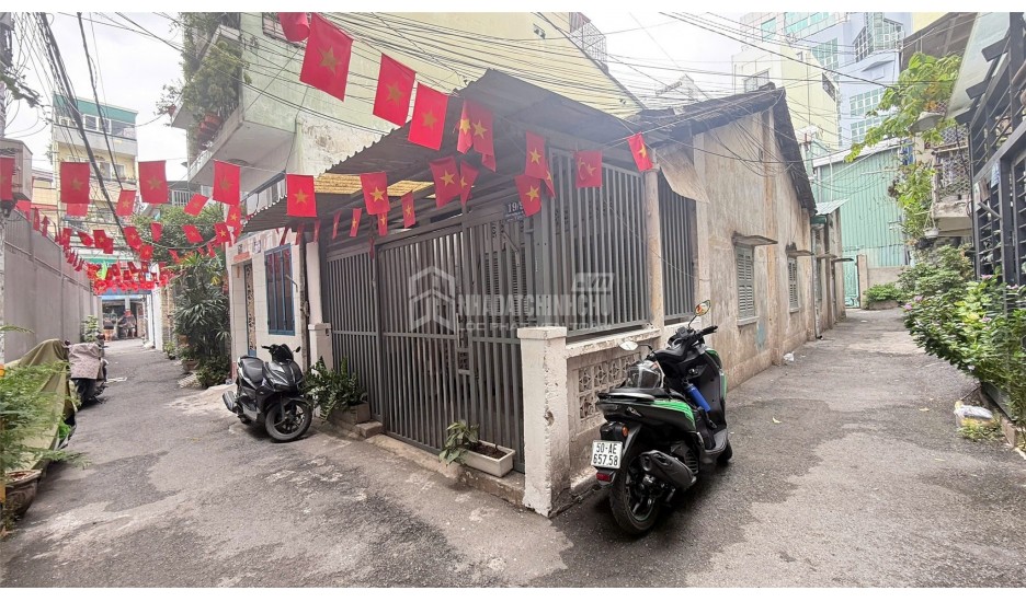 LÔ GÓC 3 MẶT TIỀN – 74M² (4,3x17M) – NHÀ CẤP 4 TIỆN XÂY MỚI – CHỈ NHỈNH 6 TỶ – 10M RA MẶT TIỀN HUỲNH KHƯƠNG AN, GÒ VẤP.