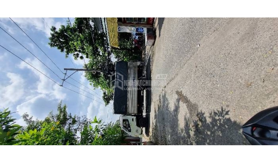 Bán nhà Quận 7 - Nguyễn Văn Linh 97m2 cấp 4 Sẳn dòng tiền 20tr/tháng, ngang 5,4m - hẻm XE TẢI - 8.5 Tỷ