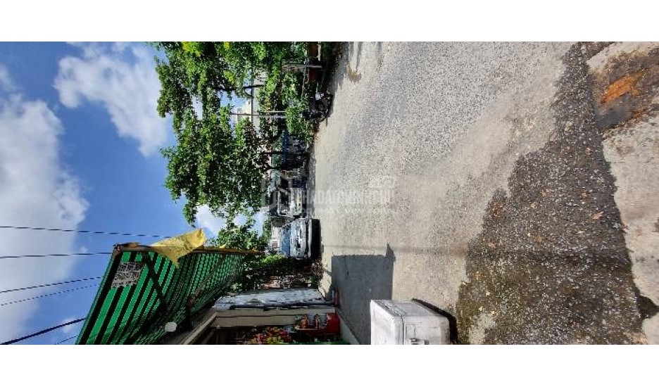 Bán nhà Quận 7 - Nguyễn Văn Linh 97m2 cấp 4 Sẳn dòng tiền 20tr/tháng, ngang 5,4m - hẻm XE TẢI - 8.5 Tỷ