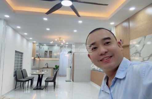MẶT TIỀN TRẦN BÁ GIAO, NGAY NÚT NGUYỄN THÁI SƠN, LÔ GÓC, KD ĐỈNH, 70M2, CHỈ 10.9 TỶ